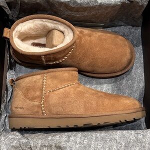 UGG x MADHAPPY ULTRA MINI